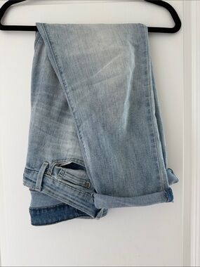 Levi’s Mid-rise Slim Cuffed Jeans